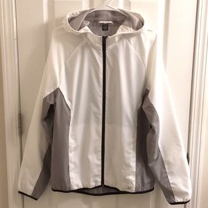 NWT Men’s Lightweight Waterproof Jacket Xersion